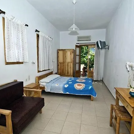 Athina Apartment *